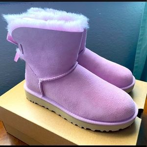 UGG Mini Bailey Bow II - Women’s size 7 - Lavender